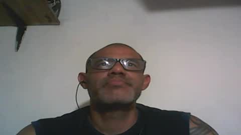 Snapshot of retlam37 chatting on February 13, 9:09 am Walter online show from February 13, 9:09 am