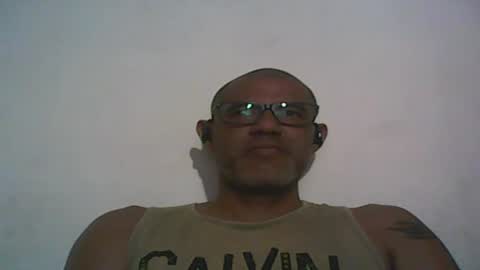Snapshot of retlam37 chatting on March 5, 4:02 am Walter online show from March 5, 4:02 am