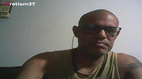 Snapshot of retlam37 chatting on February 8, 7:48 am Walter online show from February 8, 7:48 am