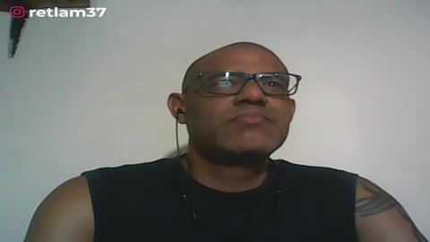 Snapshot of retlam37 chatting on December 31, 4:27 am Walter online show from December 31, 4:27 am