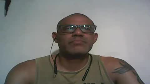 Snapshot of retlam37 chatting on January 8, 3:51 am Walter online show from January 8, 3:51 am