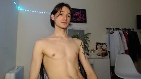 Snapshot of rexxx_erection chatting on January 25, 12:17 am Eugene online show from January 25, 12:17 am