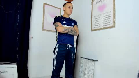 reymasterhot online show from March 14, 11:56 pm