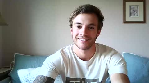 Snapshot of rguy114 chatting on September 28, 10:08 pm Ryan online show from September 28, 10:08 pm
