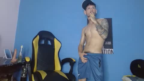 ricardo_big_cock online show from March 21, 12:36 am