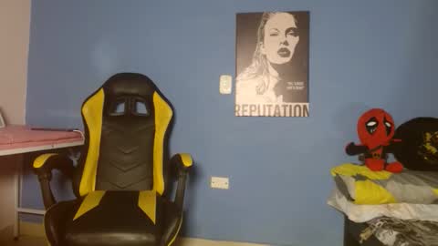 ricardo_big_cock online show from April 1, 10:50 am