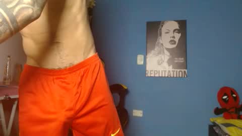 ricardo_big_cock online show from April 6, 10:32 pm