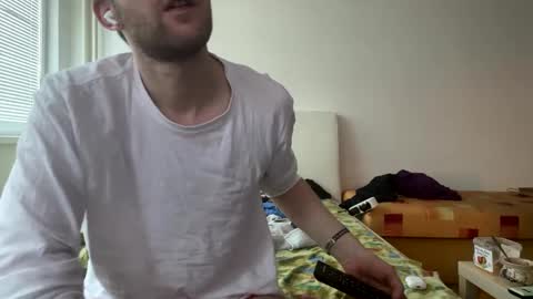Snapshot of ricciardio chatting on February 24, 3:20 pm ricciardio online show from February 24, 3:20 pm