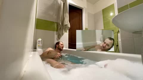 Snapshot of ricciardio chatting on October 16, 10:18 pm ricciardio online show from October 16, 10:18 pm