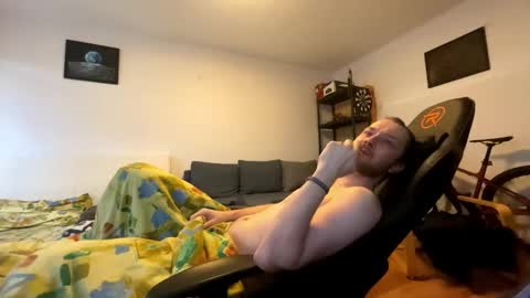 Snapshot of ricciardio chatting on October 29, 6:27 am ricciardio online show from October 29, 6:27 am