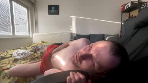 Snapshot of ricciardio chatting on November 1, 6:39 am ricciardio online show from November 1, 6:39 am