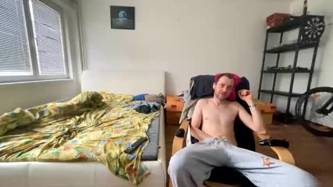 Snapshot of ricciardio chatting on October 10, 9:47 am ricciardio online show from October 10, 9:47 am