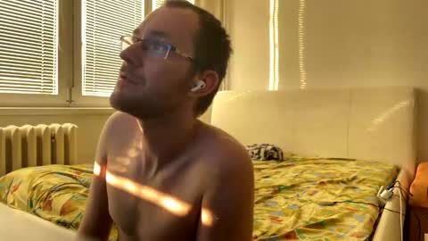 Snapshot of ricciardio chatting on February 25, 6:36 am ricciardio online show from February 25, 6:36 am