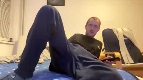 Snapshot of ricciardio chatting on December 18, 7:08 pm ricciardio online show from December 18, 7:08 pm