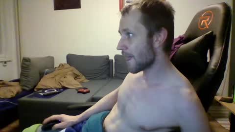 ricciardio online show from June 11, 2:22 am