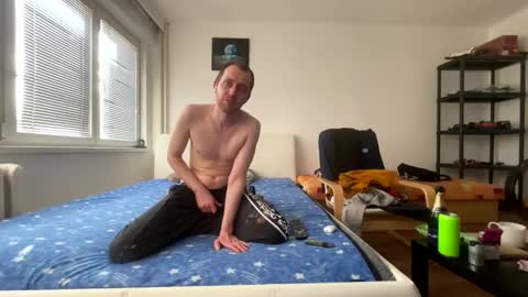 Snapshot of ricciardio chatting on December 28, 11:41 am ricciardio online show from December 28, 11:41 am