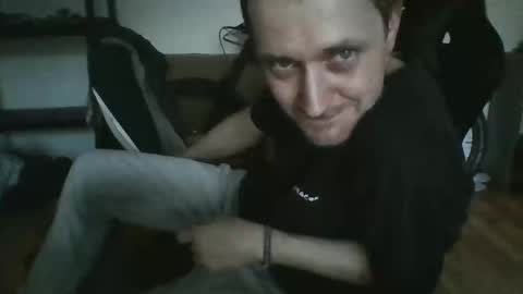 Snapshot of ricciardio chatting on October 13, 3:51 pm ricciardio online show from October 13, 3:51 pm