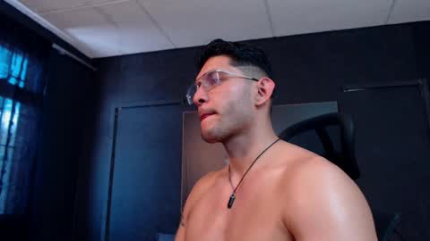 Ricardo online show from May 9, 6:09 pm
