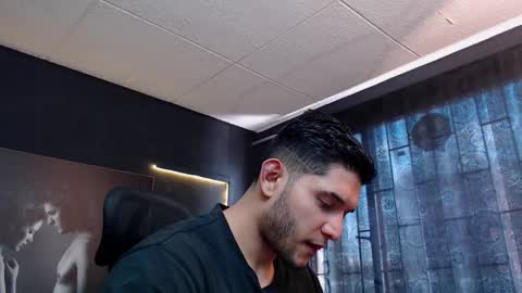 Snapshot of richard_milleer chatting on September 22, 1:32 pm Ricardo online show from September 22, 1:32 pm