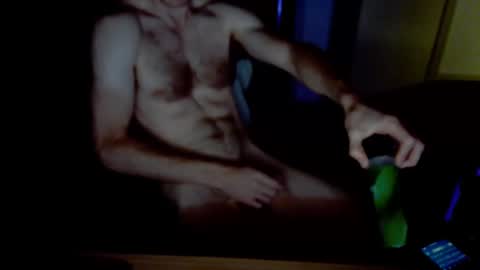 richardj89 online show from October 28, 9:34 am