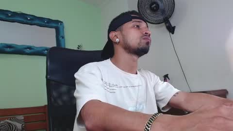 Richard online show from April 6, 12:06 pm