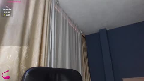 Snapshot of richi_grubby chatting on March 3, 5:56 pm David online show from March 3, 5:56 pm