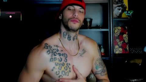 Snapshot of rickg_oficial chatting on October 18, 1:21 am RICKG online show from October 18, 1:21 am