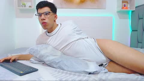 Ricki online show from April 7, 6:19 pm