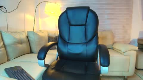 RICKY online show from April 23, 3:11 am