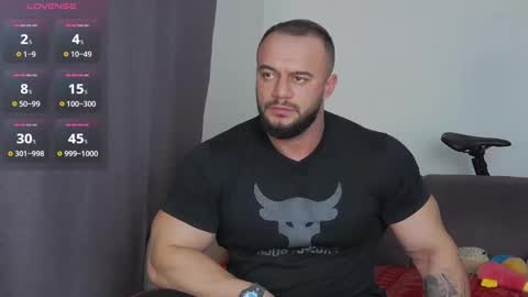 Snapshot of rickymiami1 chatting on February 15, 8:34 pm rickymiami1 online show from February 15, 8:34 pm