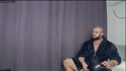 Snapshot of rickymiami1 chatting on October 27, 9:39 pm rickymiami1 online show from October 27, 9:39 pm