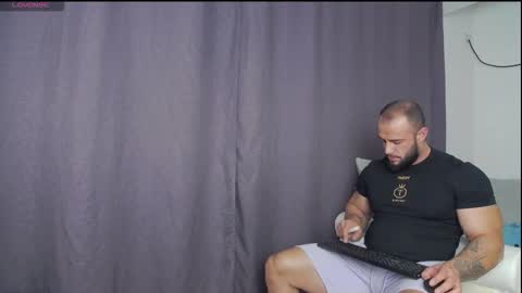 Snapshot of rickymiami1 chatting on September 17, 6:53 pm rickymiami1 online show from September 17, 6:53 pm
