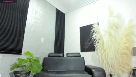 Snapshot of ricobrown777 chatting on October 5, 5:44 am RicoBrowm online show from October 5, 5:44 am