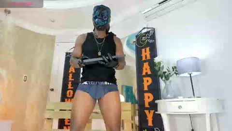 Snapshot of ricobrown777 chatting on October 7, 4:38 am RicoBrowm online show from October 7, 4:38 am