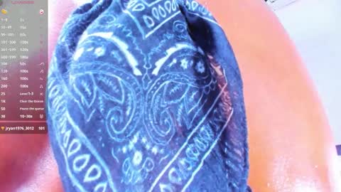 RicoBrowm online show from March 26, 9:02 am