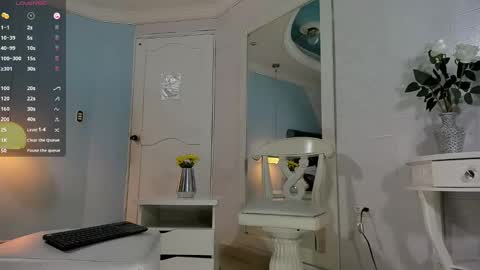 Snapshot of ricobrown777 chatting on March 10, 3:34 am RicoBrowm online show from March 10, 3:34 am