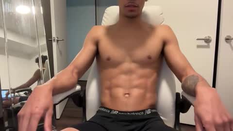 rippedguy4l online show from May 13, 8:06 pm