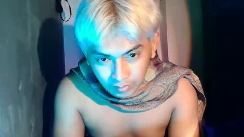 ririhoee online show from April 7, 6:19 pm