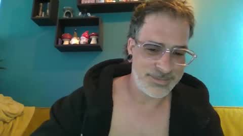 RisA248 online show from March 25, 11:58 am