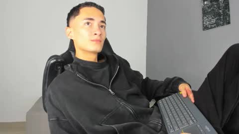 Ritchie Alameda online show from October 18, 11:26 am