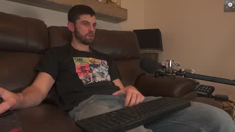 Snapshot of rndmzd chatting on January 22, 9:57 am Ryan aka KeylimeRy online show from January 22, 9:57 am