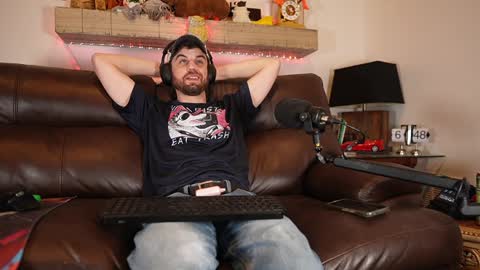 Snapshot of rndmzd chatting on December 20, 12:49 pm Ryan aka KeylimeRy online show from December 20, 12:49 pm