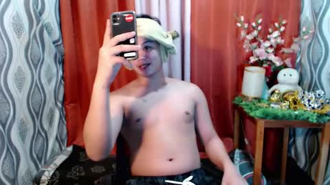 Snapshot of rnl_cum chatting on December 14, 12:44 pm RICH MY GOAL online show from December 14, 12:44 pm