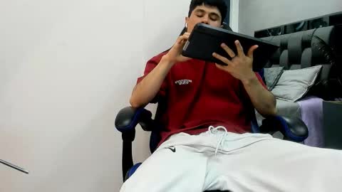 Snapshot of roan_birkin chatting on October 12, 9:20 pm Roan Birkin online show from October 12, 9:20 pm