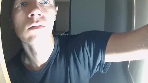 Snapshot of roastingcorn chatting on October 20, 4:44 pm RoastingCorn online show from October 20, 4:44 pm