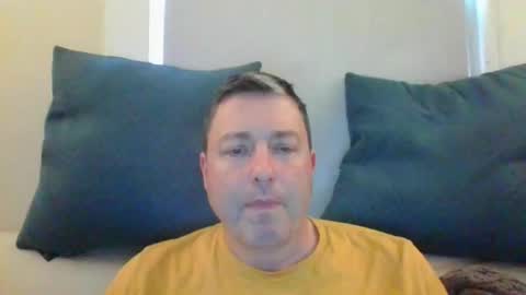 Snapshot of rob_bower_guy chatting on March 5, 9:17 pm rob_bower_guy online show from March 5, 9:17 pm