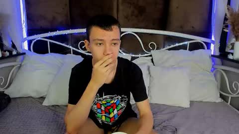 Robbie online show from January 8, 10:42 am