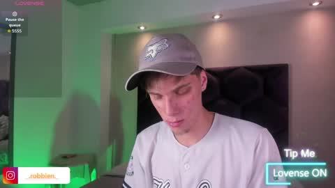 Robbin online show from April 13, 4:24 am