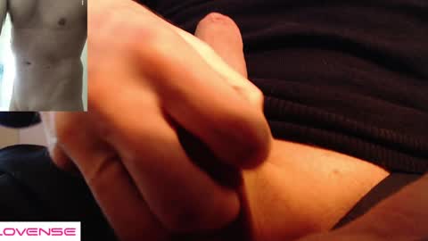 Snapshot of robby66_56 chatting on January 12, 9:40 pm robby66_56 online show from January 12, 9:40 pm