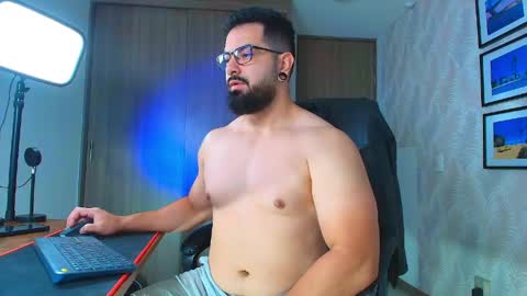 Robby online show from May 17, 3:25 am